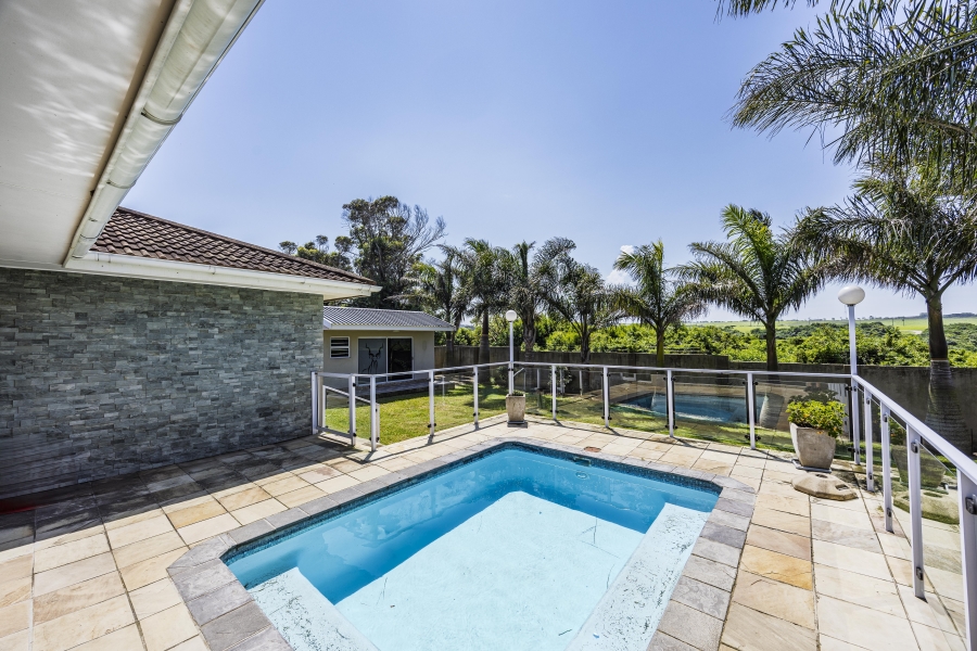 4 Bedroom Property for Sale in Sunrise On Sea Eastern Cape